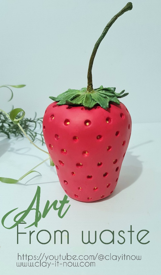 strawberry-shaped jar-final