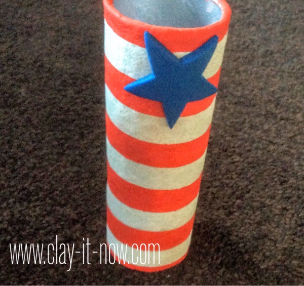 fourth of july craft for kids, upcycling potato chips can to flower vase - step 14