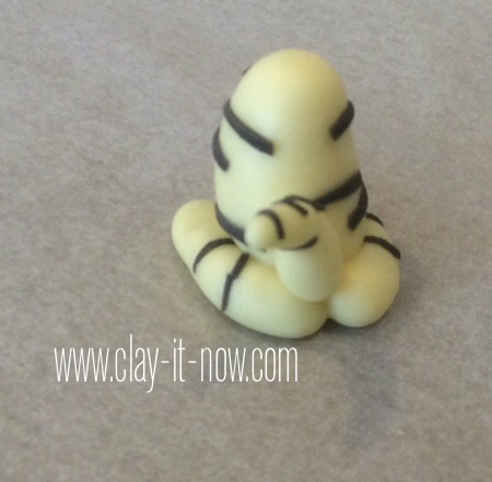cat on the pillow pencil topper-claycat-7