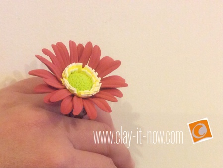 gerbera daisy clay ring-how to make gerbera daisy clay