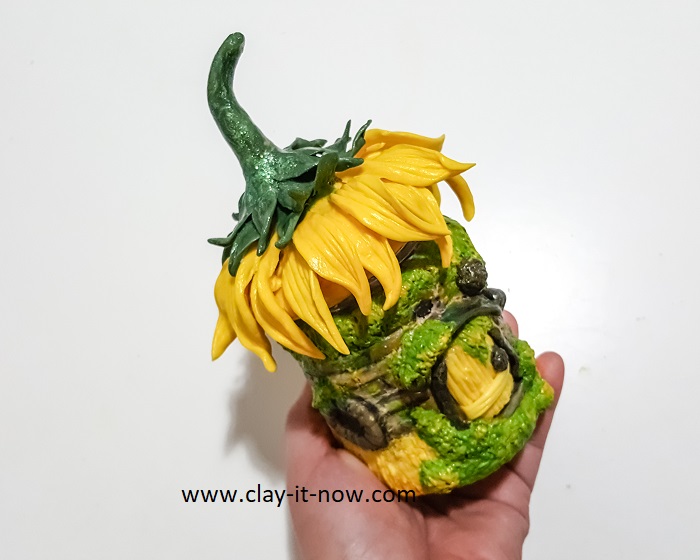 sunflower fairy house jar -  idea-clayitnow-diy